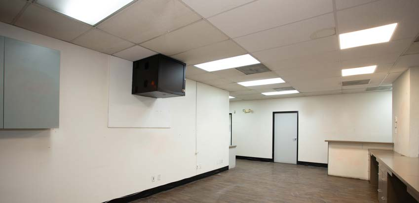 15251 Roscoe Blvd, Los Angeles, CA 91402 | Crexi.com
