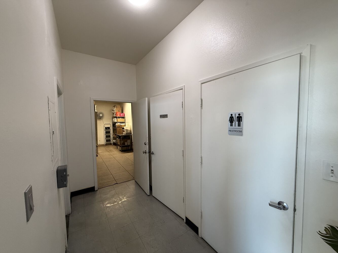 3298 E McKinley Ave, Fresno, CA 93703 | Crexi.com 3298 E McKinley Ave, Fresno, CA 93703 | Crexi.com