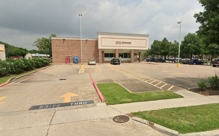 Pictures of Retail property located at 959 Bay Area Blvd, Houston, TX 77062 for lease - image #1