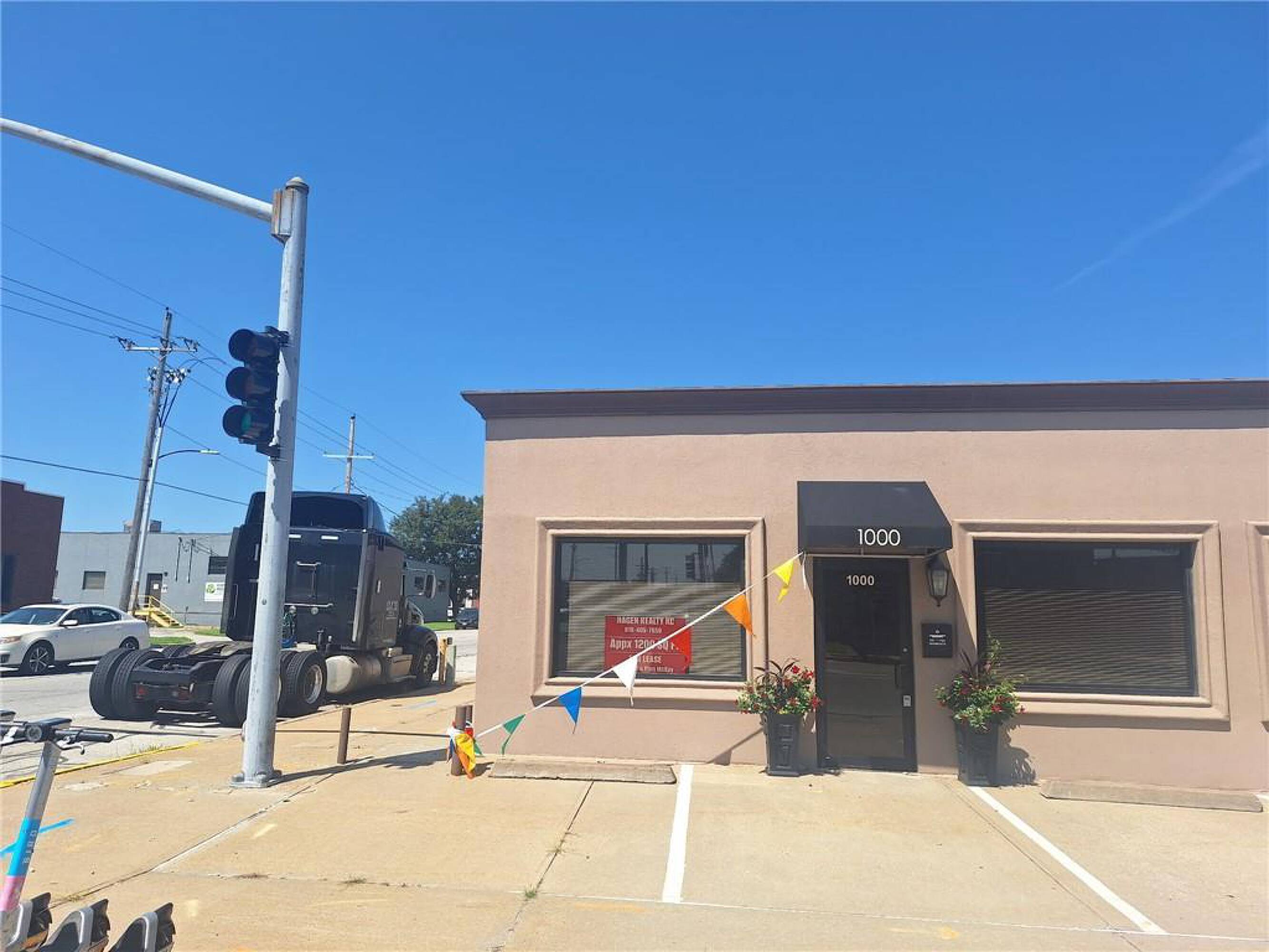1000 Swift Avenue, North Kansas City, MO 64116 | Crexi.com