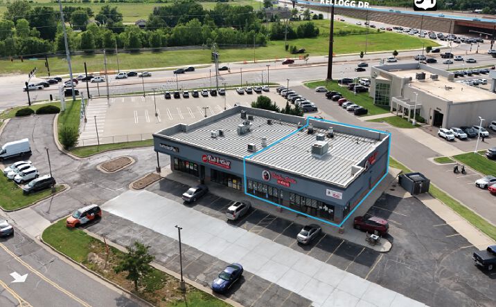 Pictures of Retail property located at 11309 E Kellogg Dr, Wichita, KS 67207 for lease - image #1