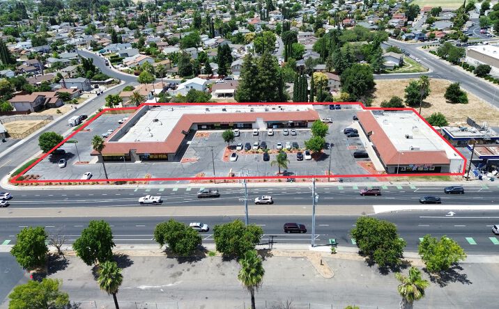 Pictures of Retail property located at 7290 Franklin Blvd, Sacramento, CA 95823 for lease - image #1