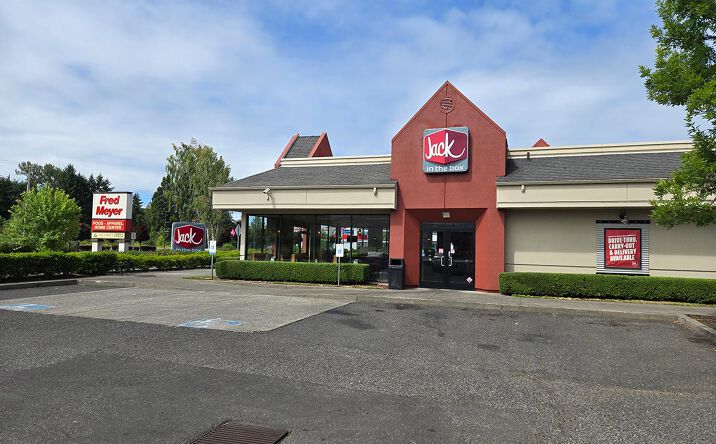 Pictures of Restaurant property located at 19 NW 12th Ave, Battle Ground, WA 98604 for lease - image #1
