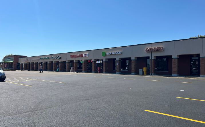 Pictures of Retail property located at 2953 Derr Rd, Springfield, OH 45503 for lease - image #1