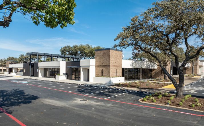 Pictures of Retail, Office, Restaurant property located at 13755 Lyndon B Johnson Fwy, Garland, TX 75041 for lease - image \#1