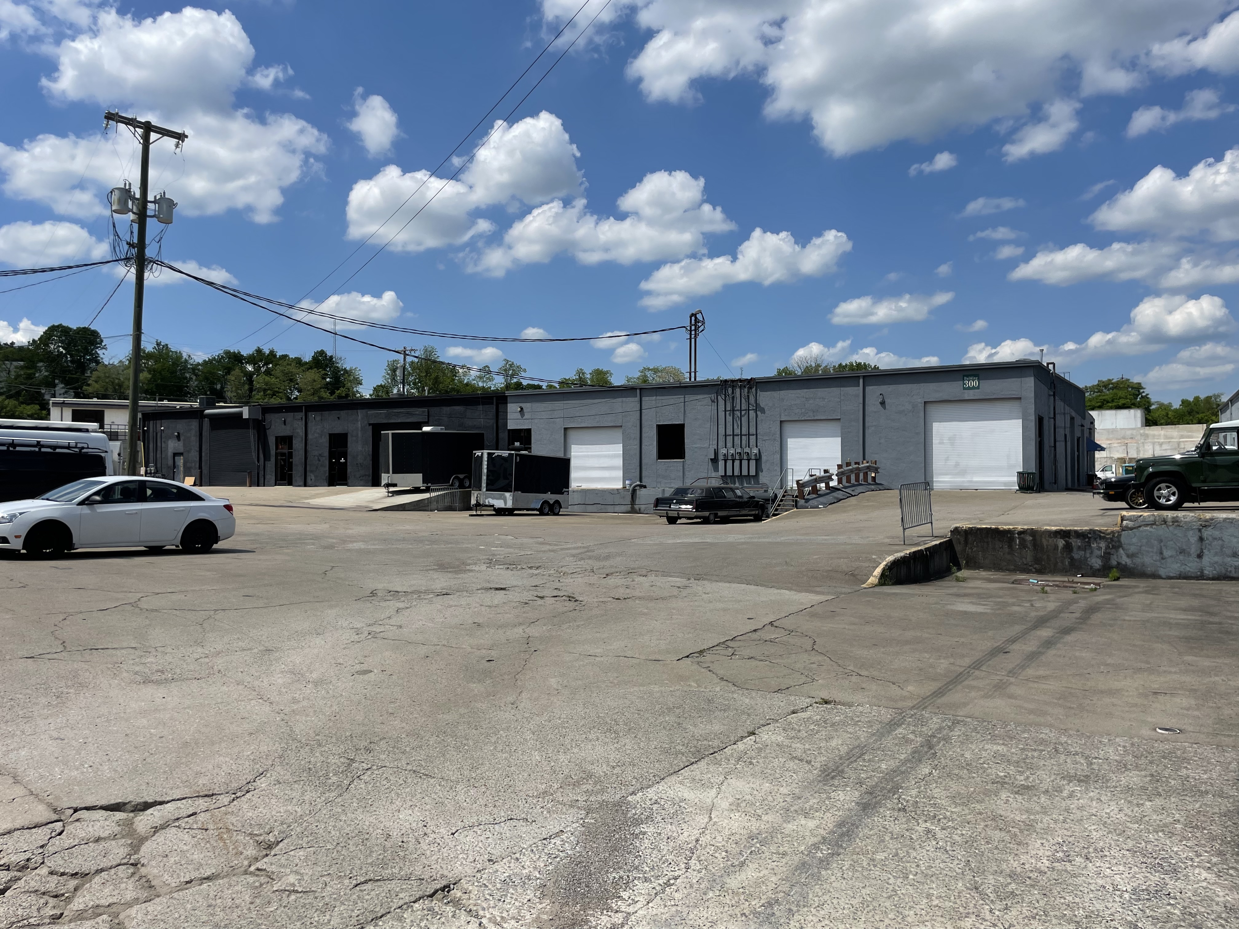 1015 W Kirkland Ave, Nashville, TN 37216 | Crexi.com