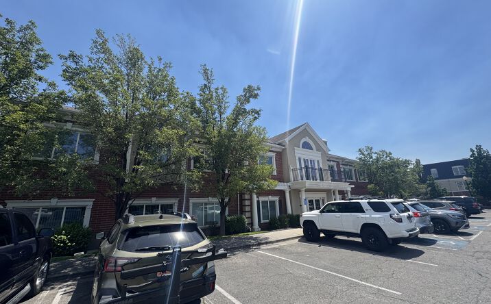 Pictures of Office property located at 5872 S 900 E, Murray, UT 84107 for lease - image #1