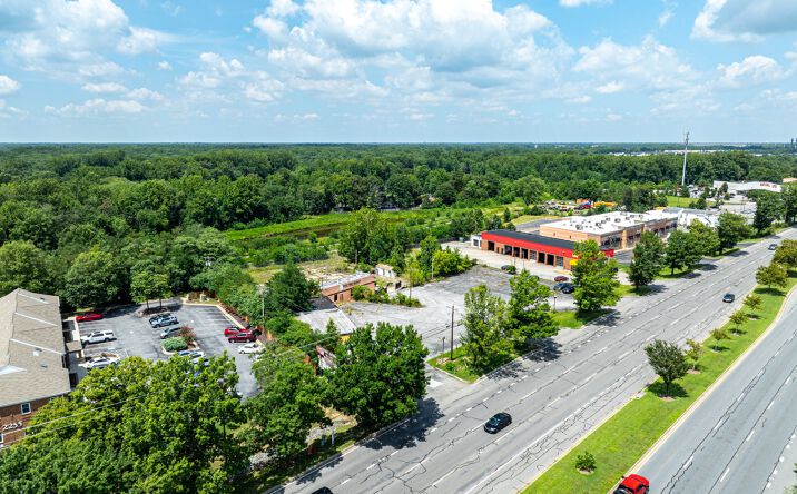 Pictures of Retail property located at 2245 Crain Hwy, Waldorf, MD 20601 for lease - image #1