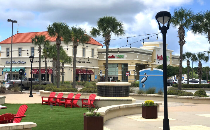 Pictures of Retail property located at 3800 Gulf Shores Pkwy, Gulf Shores, AL 36542 for lease - image #1