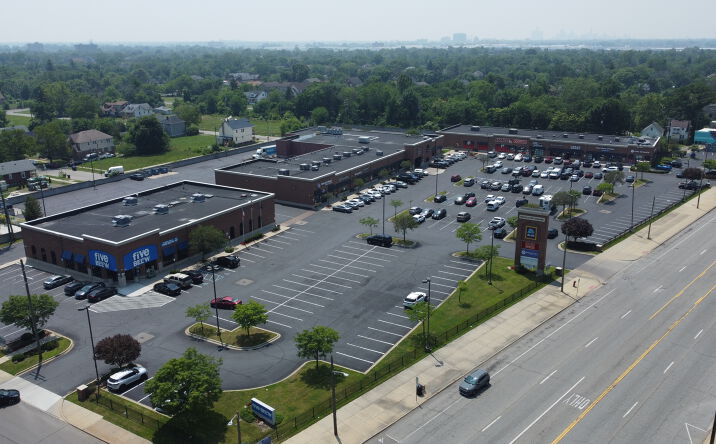 Pictures of Retail property located at 14712 Mack Ave, Detroit, MI 48215 for lease - image #1