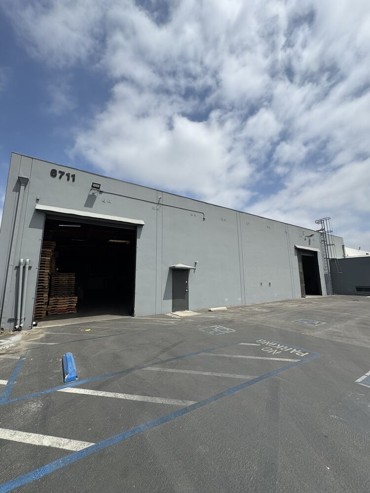 6711 Odessa Ave, Los Angeles, CA 91406 | Crexi.com