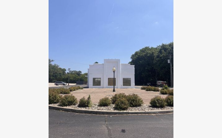 Pictures of Retail, Restaurant property located at 1295 S 11th Street, Niles, MI 49120 for lease - image #1