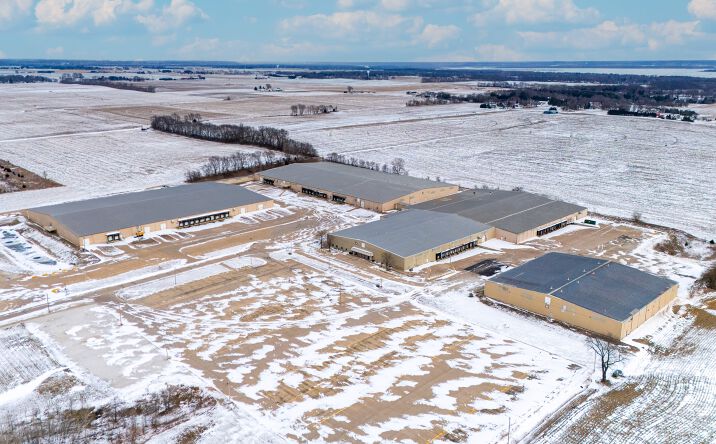 Pictures of Industrial property located at 2134 Wilkens Dr, Chillicothe, IL 61523 for lease - image #1