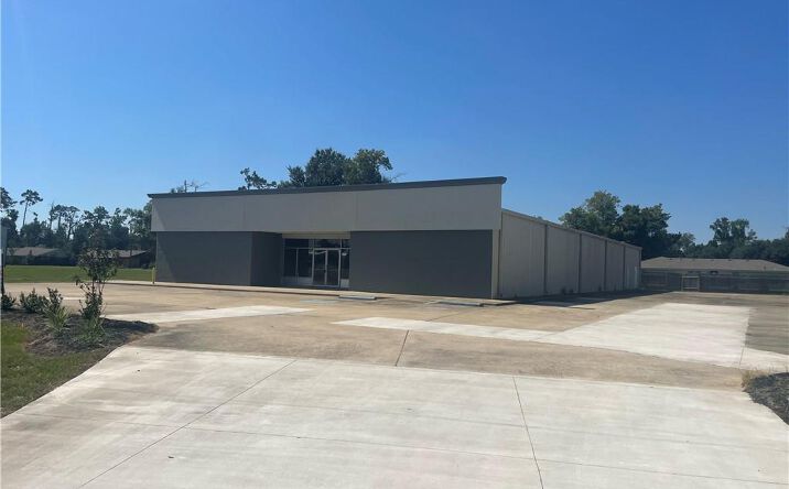 Pictures of Office, Industrial, Retail property located at 645 Highway 171, Lake Charles, LA 70611 for lease - image #1
