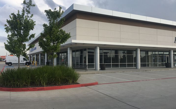 Pictures of Retail property located at 6255 Spring Stuebner, Spring, TX 77389 for lease - image #1
