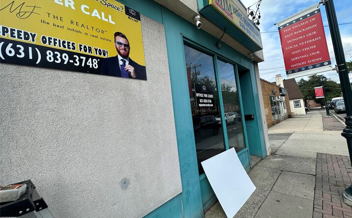 Pictures of Retail property located at 2 Centre, Hempstead, NY 11518 for lease - image #1