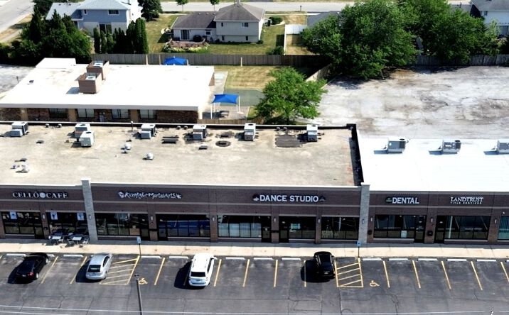 Pictures of Retail property located at 9015 W 151st Street, Orland Park, IL 60462 for lease - image #1