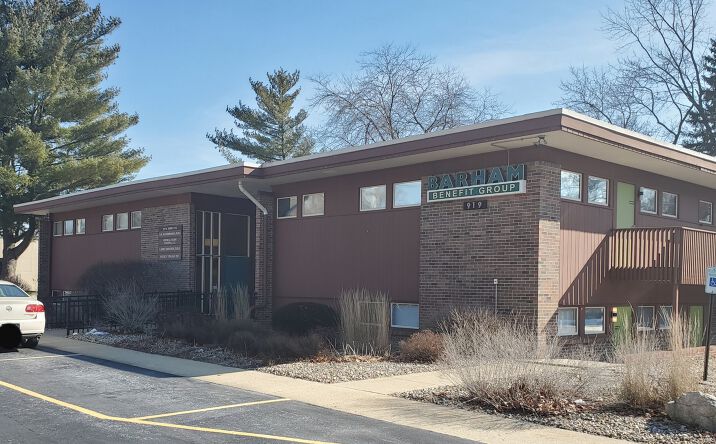Pictures of Office property located at 919 W Kirby, Champaign, IL 61821 for lease - image #1