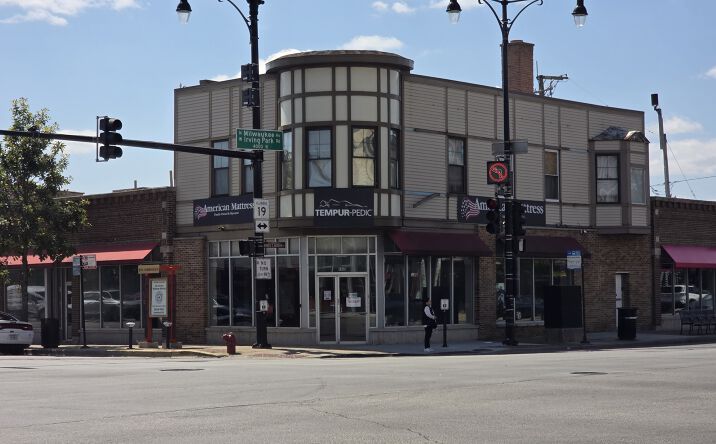 Pictures of Retail property located at 4801 W Irving Park Road, Chicago, IL 60641 for lease - image #1