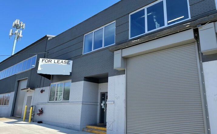Pictures of Restaurant, Industrial property located at 4709 N Lamon Avenue, Chicago, IL 60630 for lease - image #1