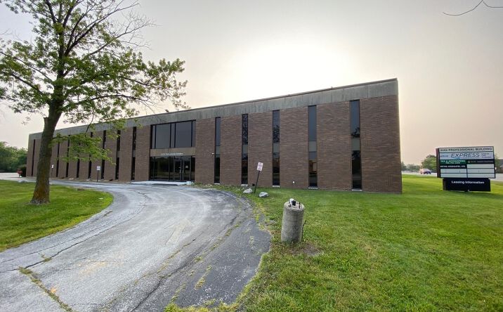 Pictures of Office property located at 2555 Lincoln Highway 104, Olympia Fields, IL 60461 for lease - image #1