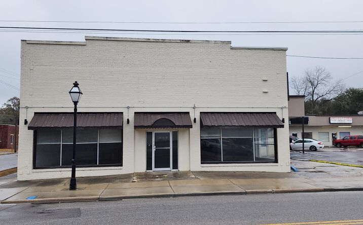 Pictures of Retail property located at 8505 Old State Road, Holly Hill, SC 29059 for lease - image #1
