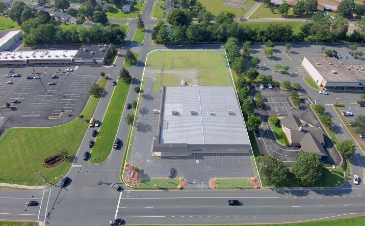 Pictures of Retail property located at 901 E Pulaski Hwy, Elkton, MD 21921 for lease - image #1