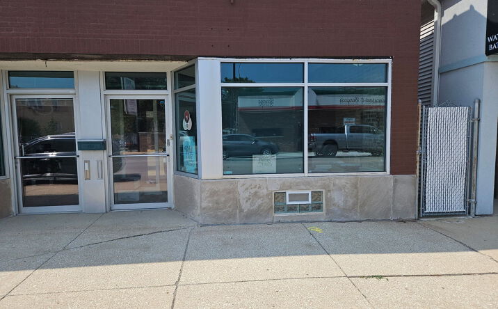 Pictures of Office, Retail property located at 7003 W Higgins Avenue, Chicago, IL 60656 for lease - image #1
