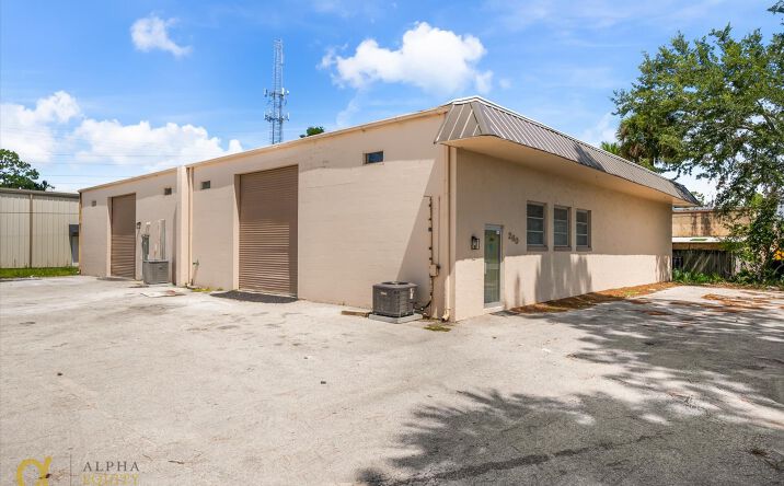Pictures of Industrial property located at 260 Power Ct, Sanford, FL 32771 for lease - image #1