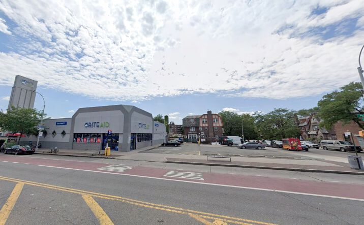 Pictures of Retail, Office property located at 85-10 Northern Blvd, Queens, NY 11372 for lease - image #1
