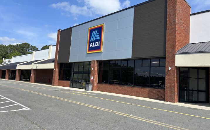 Pictures of Retail property located at 341 Venture Dr, Brunswick, GA 31525 for lease - image #1