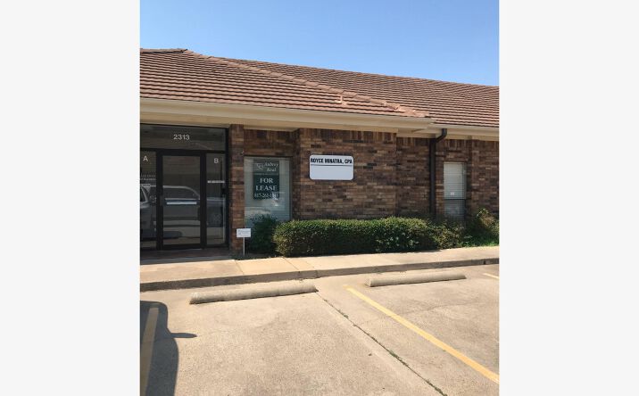 Pictures of Office property located at 2313-B Roosevelt Drive Arlington, TX, Arlington, TX 76016 for lease - image #1