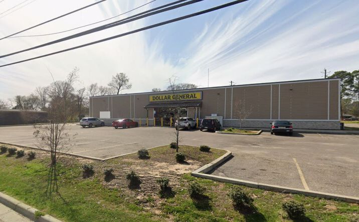 Pictures of Retail property located at 2949 Lower Wetumpka Rd, Montgomery, AL 36110 for lease - image #1