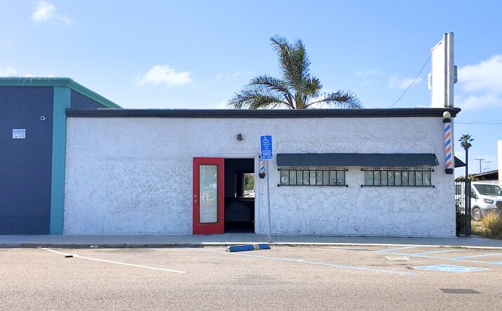 Pictures of Retail, Office property located at 1425 N Coast Hwy, Oceanside, CA 92054 for lease - image #1