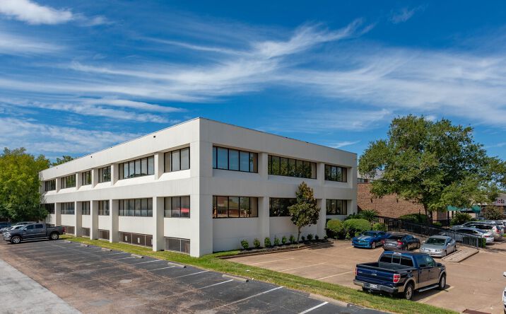 Pictures of Office property located at 955 Dairy Ashford Rd, Houston, TX 77079 for lease - image #1