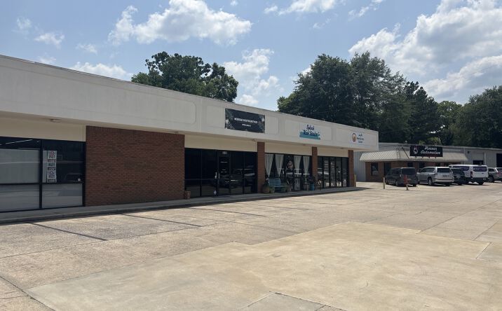 Pictures of Retail, Office property located at 2032 Old Montgomery Hwy, Birmingham, AL 35244 for lease - image #1