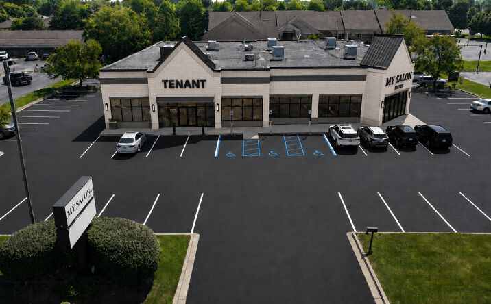 Pictures of Retail property located at 41150 Garfield Rd, Clinton Twp, MI 48038 for lease - image #1