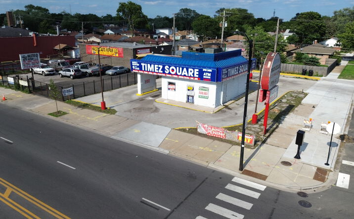 Pictures of Retail property located at 10857 S Halsted Street, Chicago, IL 60628 for lease - image #1