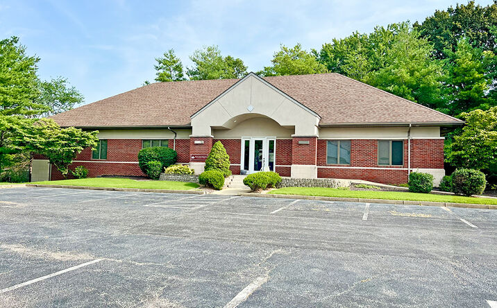 Pictures of Office property located at 28 Bronze Pointe N, Swansea, IL 62226 for lease - image #1