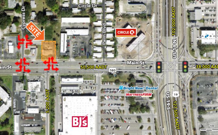 Pictures of Retail property located at 2332 Main St, Clearwater, FL 33763 for lease - image #1