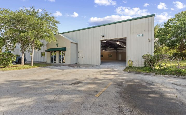 Pictures of Industrial property located at 4210 Dow Rd, Melbourne, FL 32934 for lease - image #1