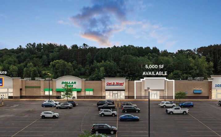 Pictures of Retail property located at 121 Commerce St, Wisconsin Dells, WI 53965 for lease - image #1