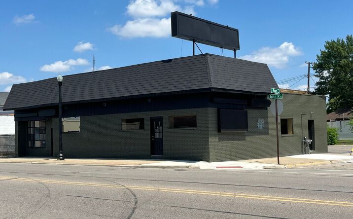 Pictures of Retail, Office property located at 22102 & 22200 John R Rd, Hazel Park, MI 48030 for lease - image #1