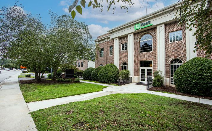 Pictures of Office property located at 4875 Forest Dr, Columbia, SC 29206 for lease - image #1