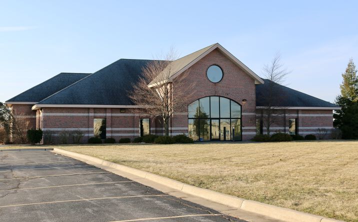 Pictures of Office property located at 2813 Automotive Centre Rd, Saginaw, MI 48603 for lease - image #1