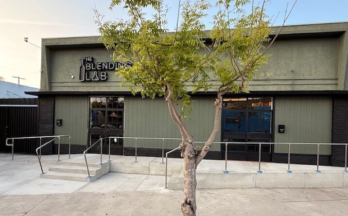 Pictures of Retail property located at 5149 W Adams Blvd, Los Angeles, CA 90016 for lease - image #1
