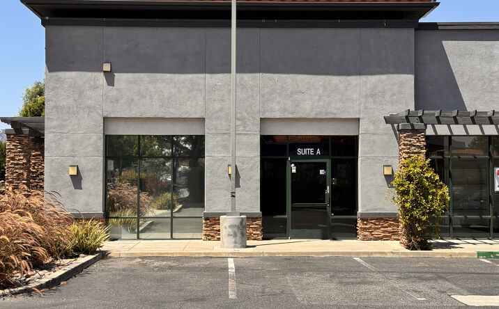 Pictures of Retail property located at 31754 Temecula Pkwy, Temecula, CA 92592 for lease - image #1