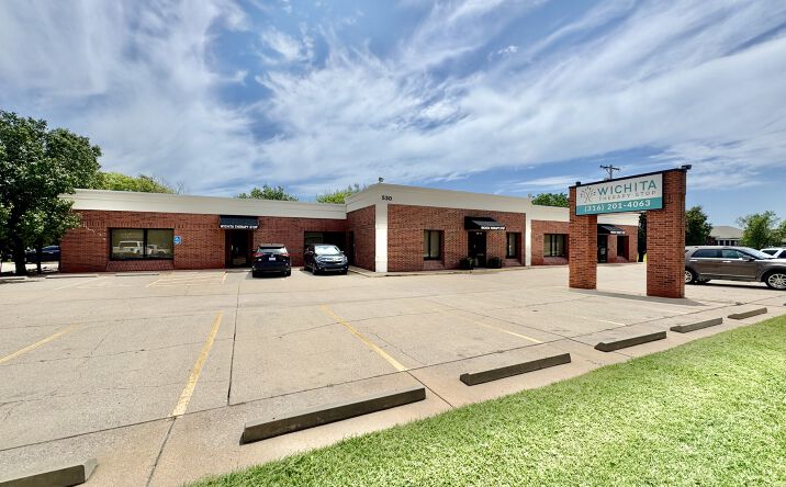Pictures of Office property located at 530 N Ridge Rd, Wichita, KS 67212 for lease - image #1