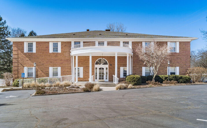 Pictures of Office property located at 6649 N High St, Columbus, OH 43085 for lease - image #1