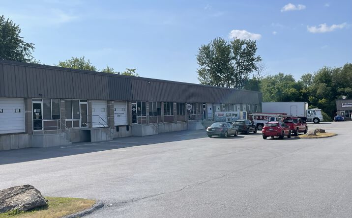 Pictures of Industrial property located at 880 Candia Rd, Manchester, NH 03109 for lease - image #1
